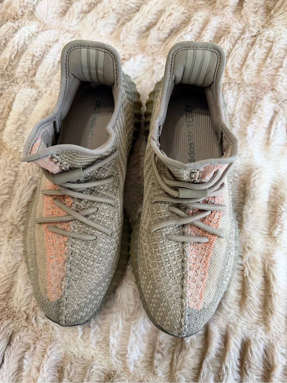 adidas Yeezy Boost 350 V2 